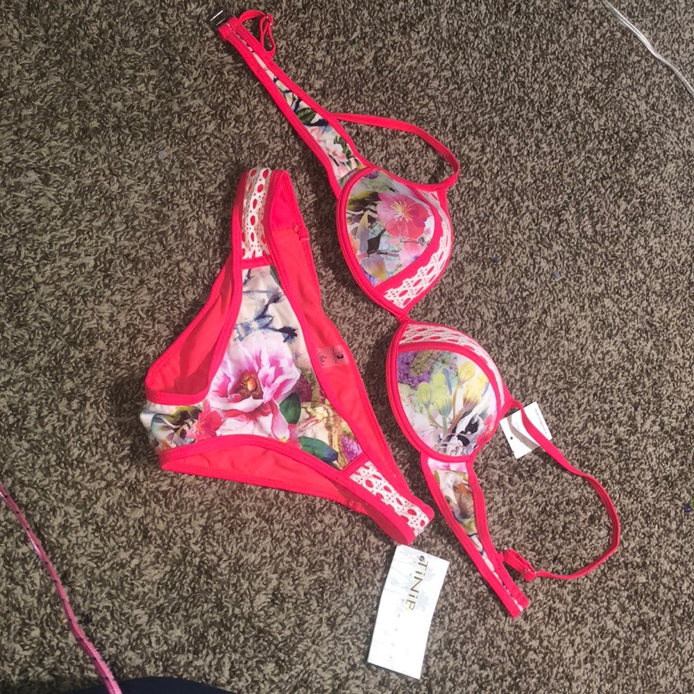 Coral neon Push up bikini